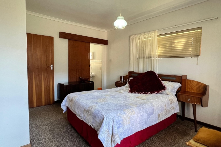 4 Bedroom Property for Sale in Wavecrest Eastern Cape